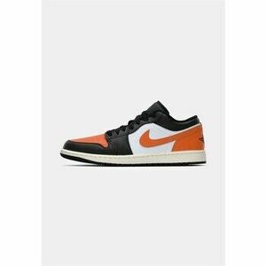 Rövid szárú edzőcipők Nike Air Jordan 1 Low kép