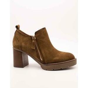 Bokacsizmák Carmela 161860-01 Camel kép