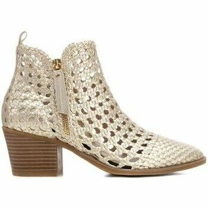 Csizmák Carmela 162344 kép