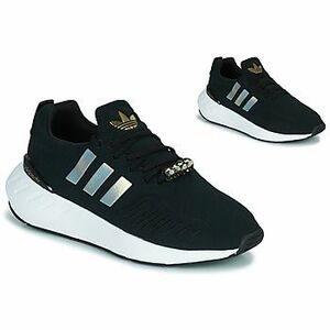Rövid szárú edzőcipők adidas SWIFT RUN 22 W kép