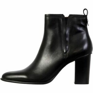 Bokacsizmák Emilie Karston 269170 kép