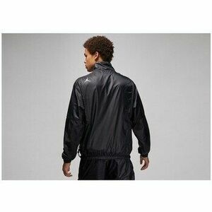 Ruhák Nike 23engineered Statement Track kép