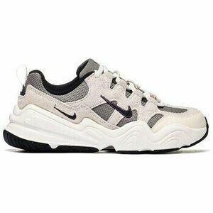 Alsóváros Nike W Tech Hera kép