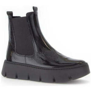 Bokacsizmák Gabor - kép