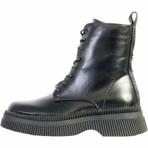 Csizmák Victoria - kép