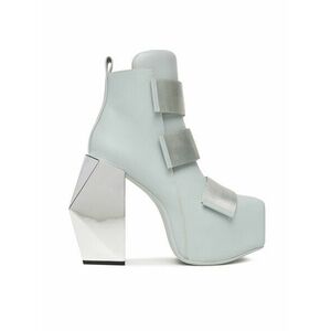 Bokacsizma United Nude kép