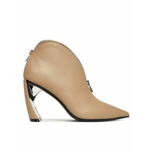 Bokacsizma United Nude kép