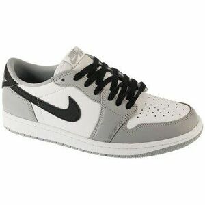 Rövid szárú edzőcipők Nike Air Jordan 1 kép