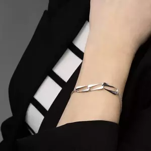 Karkötő ezüstből - összekapcsolt téglalapok, finom lánc kép