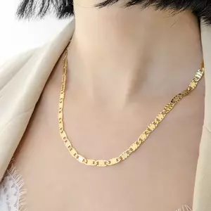 Nyaklánc 14 K sárga aranyból - lapos hosszúkás részek, bemetszések, 450 mm kép