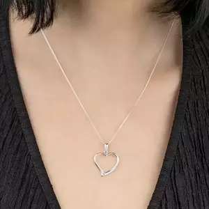 Nyaklánc 925 ezüstből - lánc, aszimetrikus szív kövonal, cirkónia kép