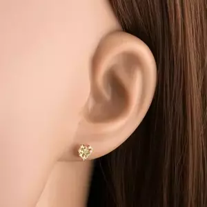 9K arany szív alakú fülbevaló zöld olivinnel és átlátszó cirkóniákkal kép