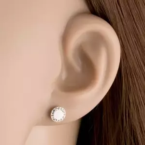 9K arany fülbevaló gyöngyházfényű középponttal és Swarovski kristályokkal kép