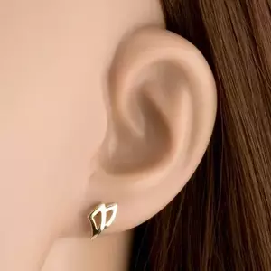 9 karátos arany fülbevaló aszimmetrikus háromszögekkel kombinált aranyban kép