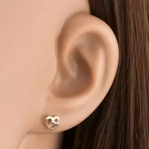 9 karátos arany fülbevalók átfedő szív alakú körvonalakkal kép