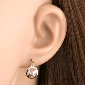 Kétszínű, 9K kombinált arany fülbevaló körben elhelyezett pillangó motívummal kép