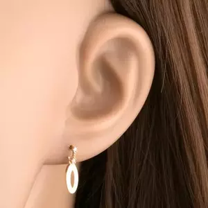 9K arany fülbevaló ovális formával, fehér mázzal és cirkóniákkal kép