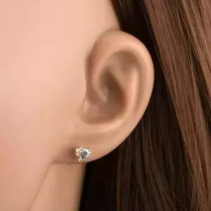 14 karátos arany fülbevaló háromszög alakúra kék topázzal és átlátszó cirkóniákkal kép