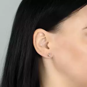 Gyémánt 585 arany fülbevaló - fényes hullámos vonalak, csillogó átlátszó brilliánsok kép