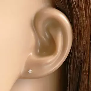 375 sárga arany fülbevaló – átlátszó cirkónia karmos foglalatban kép