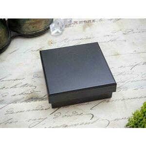 Ajándékdoboz fekete M kép