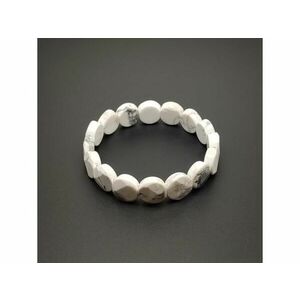 Howlit háromszög fazettált korong karkötő 13x6mm kép