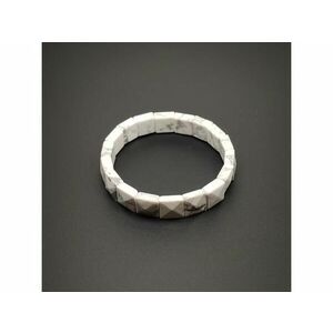 Howlit fazettált négyzet karkötő 10, 5x10, 5mm kép