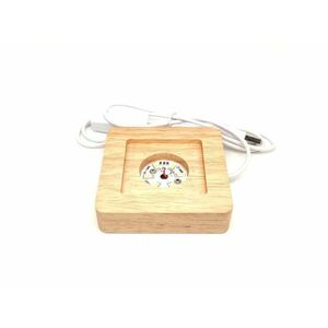 Lámpa fa talpas négyzet USB fehér 8x8/6cm kép