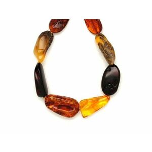 Borostyán pebble 10-18x14-24mm nyaklánc 55-60cm kép