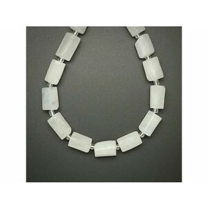 Holdkő fehér hengerszerű 7-9x12-14mm – ékszerkészítő alapanyag (füzér) kép