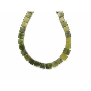 Jáde kocka 6-7mm – ékszerkészítő alapanyag (füzér) kép