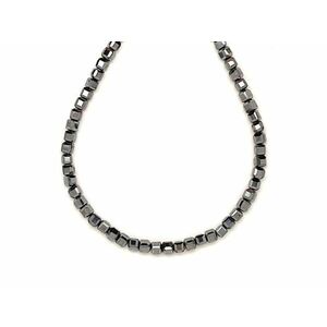 Szilícium fazettált kocka 3, 5-3, 5mm – ékszerkészítő alapanyag (füzér) kép