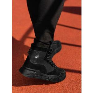 Férfi bokacsizma formázott talppal – fekete V1 OM-FOBO-0122 kép