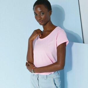 Kerek nyakú póló rövid ujjakkal kép