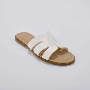 Lapos papucs keresztbe tett pántokkal kép