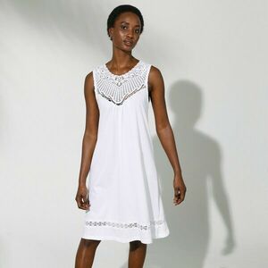 Ujjatlan ruha, makraméval kép