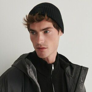 Reserved - Sapka rávarrással - Fekete kép