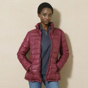 Vízálló, steppelt, cipzáras kabát kép