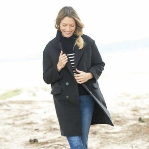 Kabát öltönygallérral és dupla gombolású pánttal kép