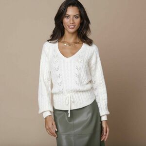 Áttört pulóver V-nyakkal és fonott mintával kép