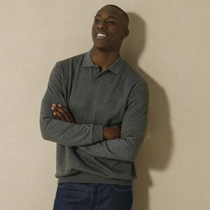 Stílusos pulóver pólógallérral kép