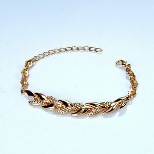 Levéldíszes karkötő kép