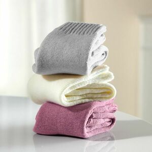 3 pár zokni szettben kép