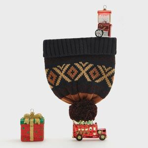 Reserved - Beanie sapka bojttal - Többszínű kép