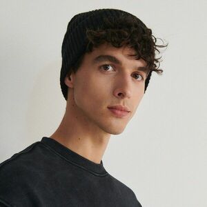 Reserved - Gyapjúszálas sapka - Fekete kép