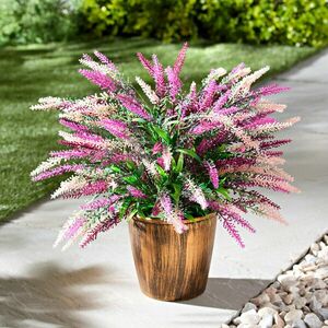 Heather bouquet in a vintage Gainsborough flower pot kép