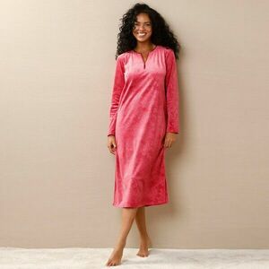 Hosszú bársony hálóing kép