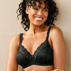 Stellina Triumph félig párnázott melltartó szaténból és csipkéből, merevítővel kép