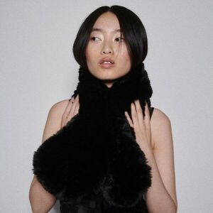 Reserved - Műszőrme sál - Fekete kép