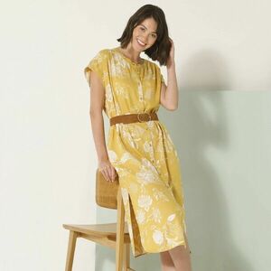 Midi gombos ruha növényi mintával kép